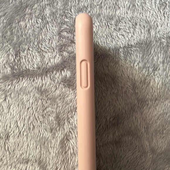 Surphy iPhone XR Silicone Case in Pink - Picture 7 of 7